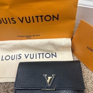 Louis Vuitton-women wallet